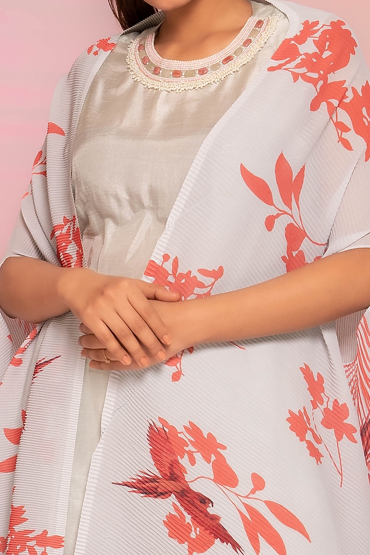 Grey Georgette Printed Cape Set by Preeti mehta at Pernia's Pop Up Shop