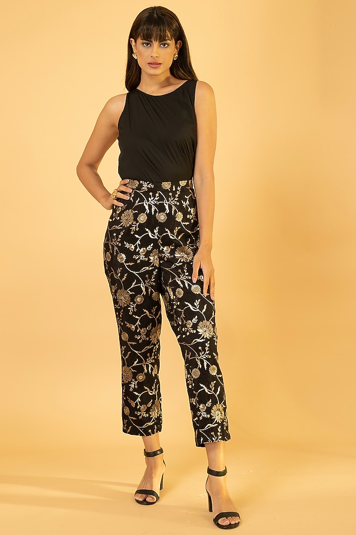 Black Georgette & Viscose Hand Embroidered Kaftan Set by preeti mehta at Pernia's Pop Up Shop