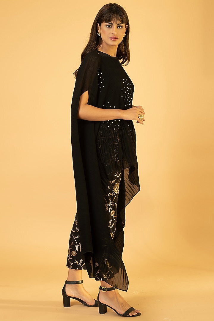 Black Georgette & Viscose Hand Embroidered Kaftan Set by preeti mehta at Pernia's Pop Up Shop