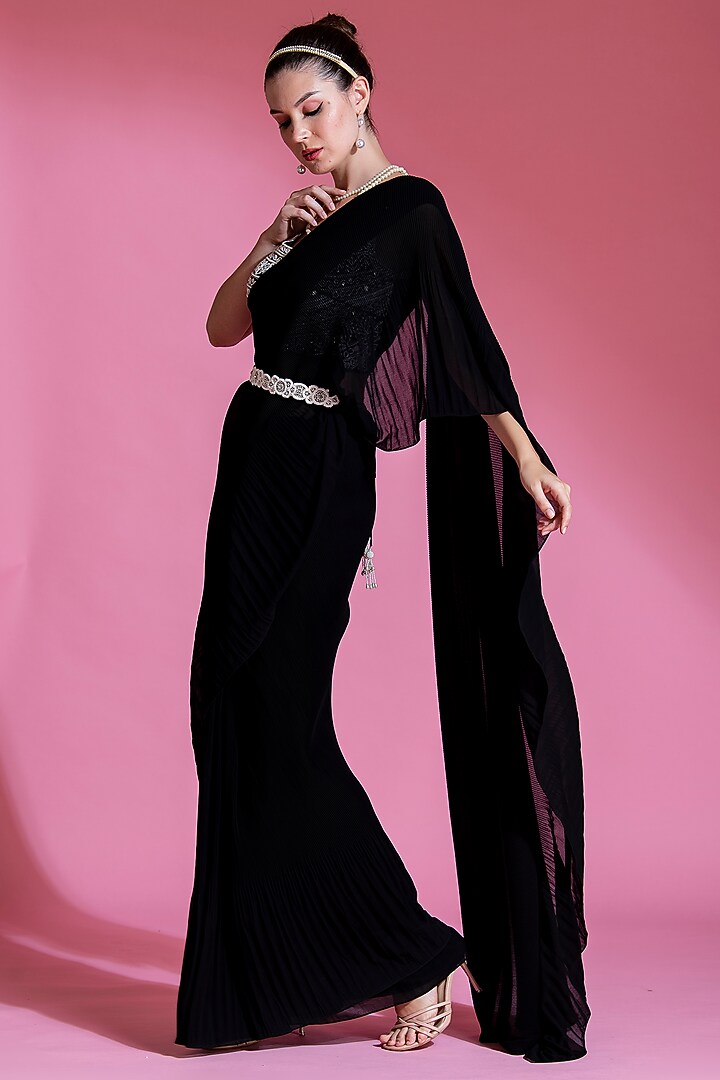 Midnight Black Georgette & Chinon Pre-Draped Party Wear Saree Set by Preeti Mehta at Pernia's Pop Up Shop