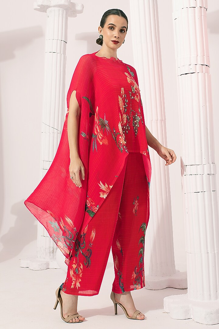 Cherry Pink Micro Pleated Chiffon Lurex Floral Kaftan Set by Preeti mehta at Pernia's Pop Up Shop