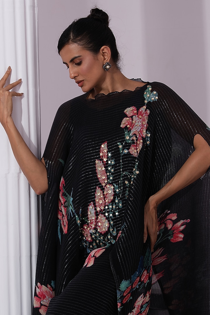 Black Micro Pleated Chiffon Lurex Floral Kaftan Set by Preeti mehta at Pernia's Pop Up Shop
