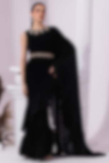 Jet Black Tissue Satin Pre-Draped Party Wear Saree Set by Preeti Mehta at Pernia's Pop Up Shop