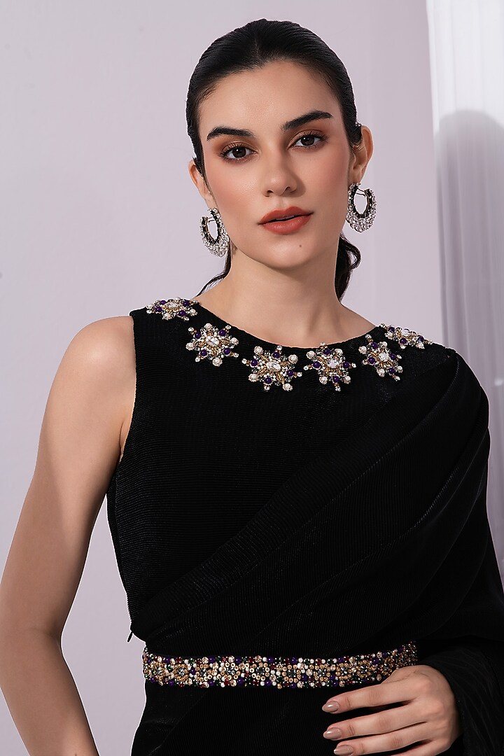 Jet Black Tissue Satin Pre-Draped Party Wear Saree Set by Preeti Mehta at Pernia's Pop Up Shop