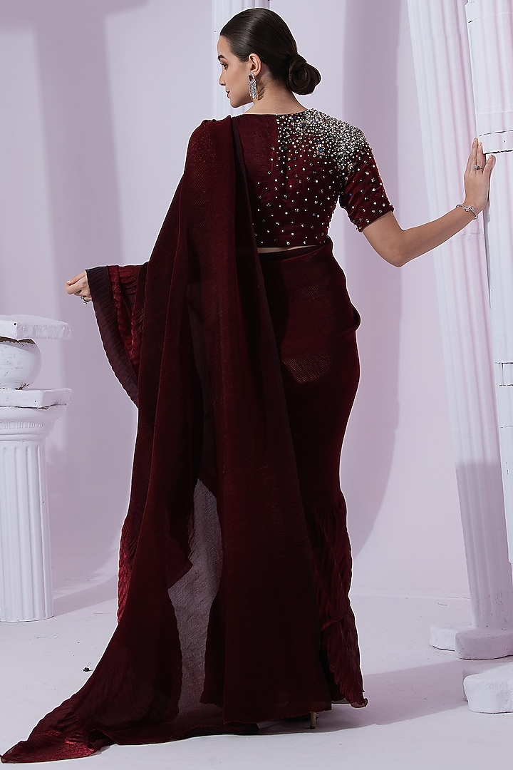 Wine Red Tissue Satin Pre-Draped Party Wear Saree Set by Preeti Mehta at Pernia's Pop Up Shop