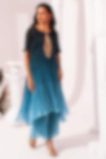 Ocean Blue Ombre Chiffon Hand Embroidered Kurta Set by Preeti Mehta at Pernia's Pop Up Shop