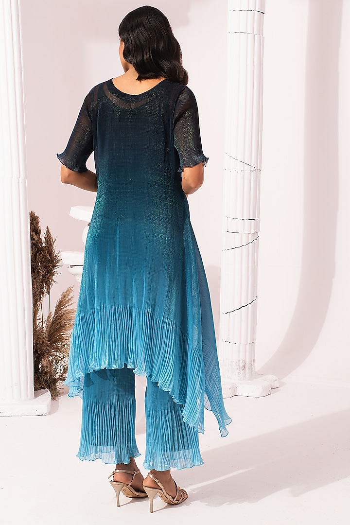 Ocean Blue Ombre Chiffon Hand Embroidered Kurta Set by Preeti Mehta at Pernia's Pop Up Shop