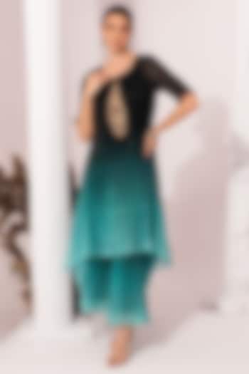 Sea Green Ombre Chiffon Hand Embroidered Kurta Set by Preeti Mehta at Pernia's Pop Up Shop