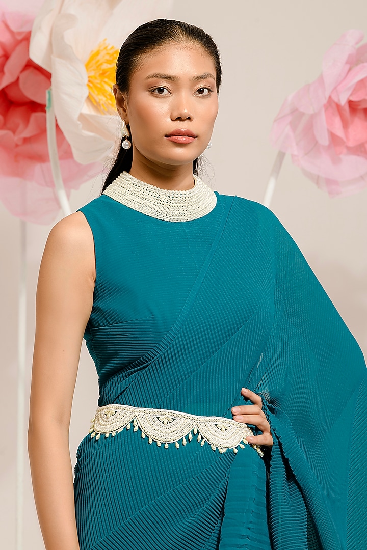 Peacock Green Georgette Viscose & Polyester Pre-Draped Pleated Party Wear Saree Set by preeti mehta at Pernia's Pop Up Shop