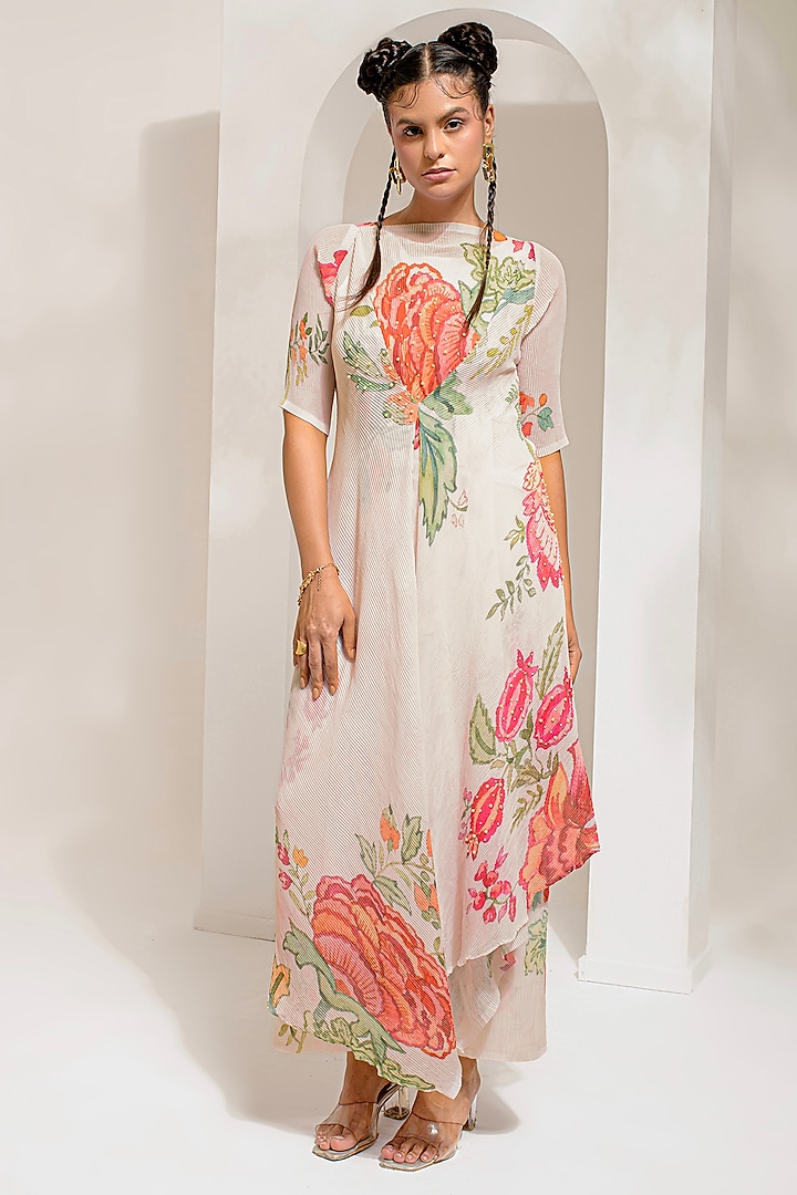 Ivory White Georgette Viscose & Polyester Hand Embroidered Kurta Set by Preeti Mehta at Pernia's Pop Up Shop