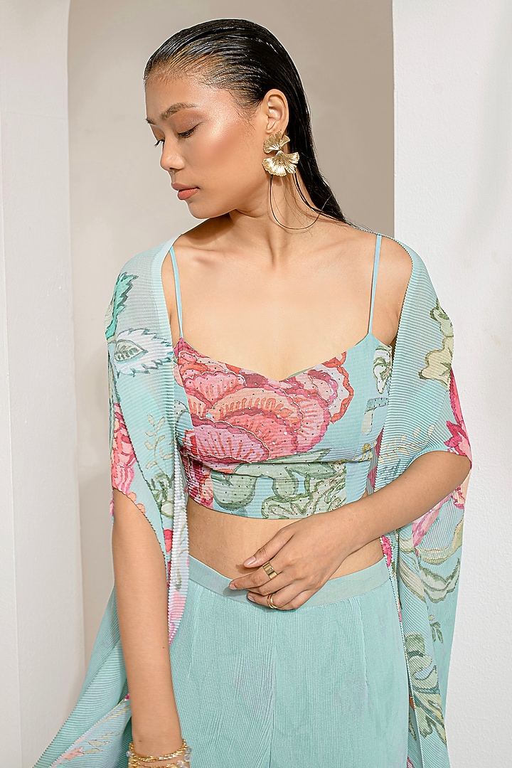 Emerald Green Georgette Viscose Embroidered Cape Set by Preeti Mehta at Pernia's Pop Up Shop