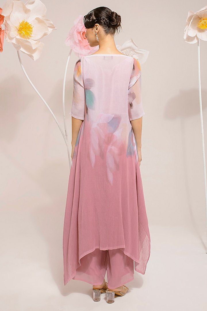 French Pink Georgette Viscose & Polyester Hand Embroidered Kurta Set by Preeti Mehta at Pernia's Pop Up Shop