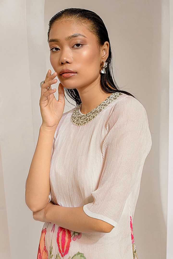Ivory White Georgette Viscose & Polyester Kurta Set by Preeti Mehta at Pernia's Pop Up Shop