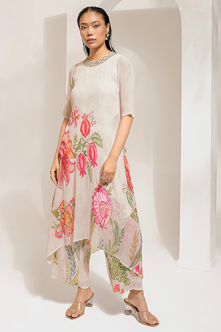 Ivory White Georgette Viscose & Polyester Kurta Set by Preeti Mehta at Pernia's Pop Up Shop