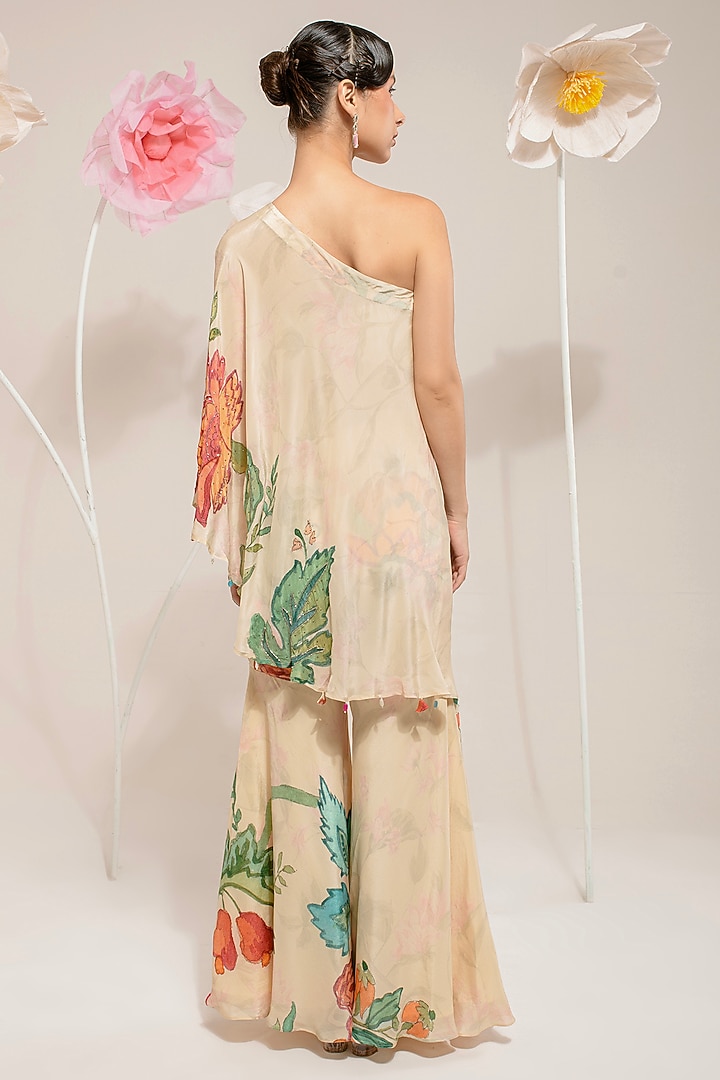 Cream Crepe Digital Printed & Embroidered Co-Ord Set by Preeti Mehta at Pernia's Pop Up Shop