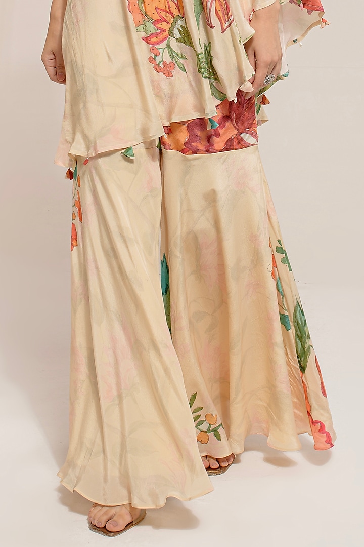 Cream Crepe Digital Printed & Embroidered Co-Ord Set by Preeti Mehta at Pernia's Pop Up Shop