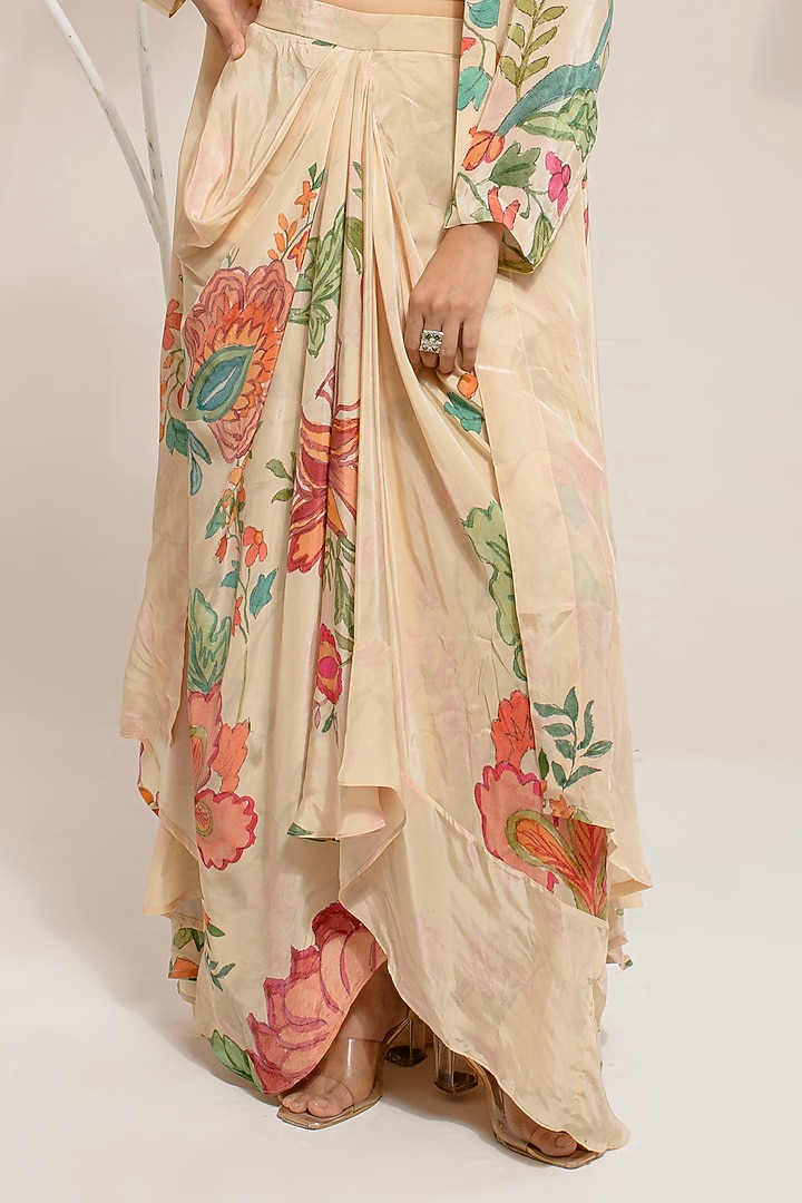 Cream Crepe Digital Printed Cape Set by Preeti Mehta at Pernia's Pop Up Shop