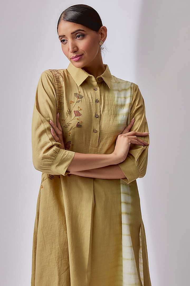 Green Cotton Embroidered & Printed Tunic Set by Priyam Narayan at Pernia's Pop Up Shop