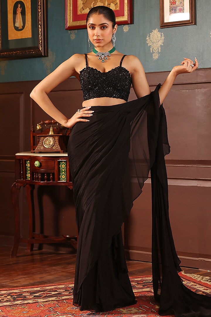 Black Chiffon Pre-Draped Frilled Wedding Saree Set by LABEL PRIYANKA KHOKKER at Pernia's Pop Up Shop