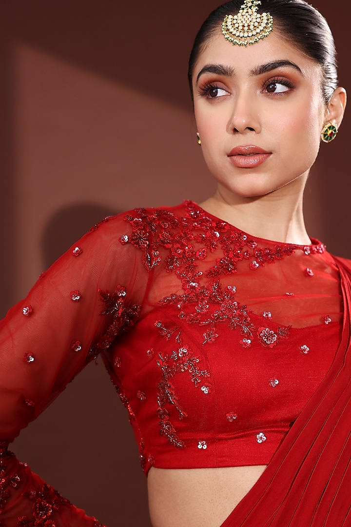 Red Georgette Pleated Pre-Draped Wedding Saree Set by LABEL PRIYANKA KHOKKER at Pernia's Pop Up Shop
