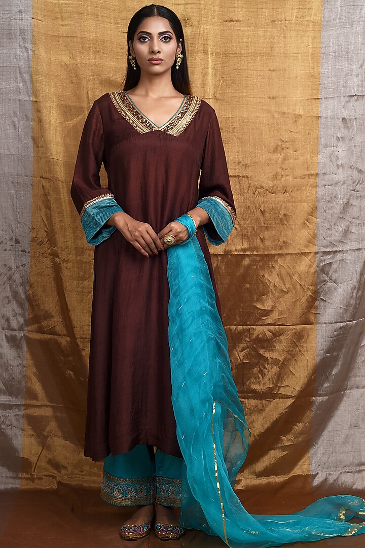 Coffee Brown Embroidered Kurta Set by Priti Prashant