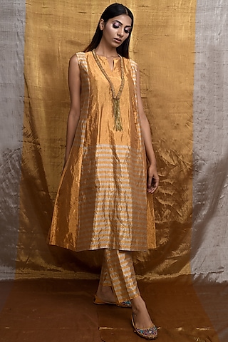 Bottle Green Bandhani on Silk Kurta with Mirror Work – Naina Jain