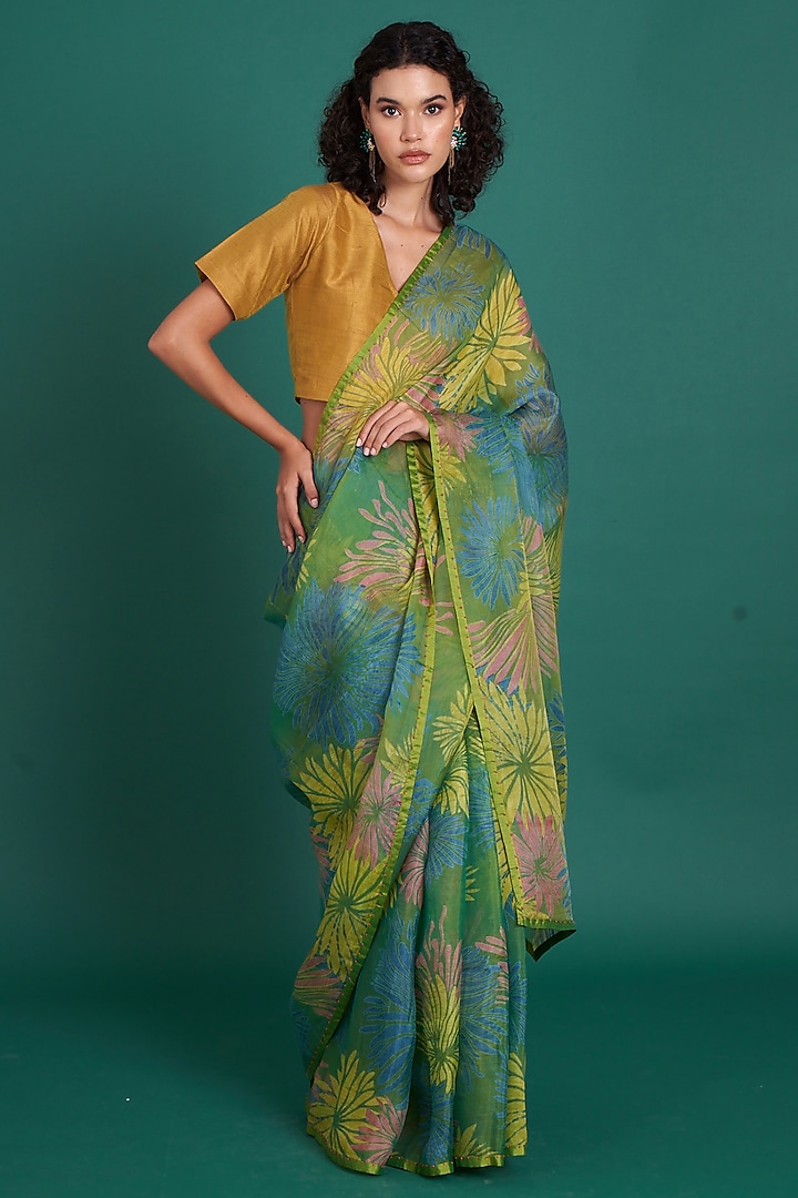 Green Silk Organza Floral Printed & Embellished Saree Set by Priti Prashant