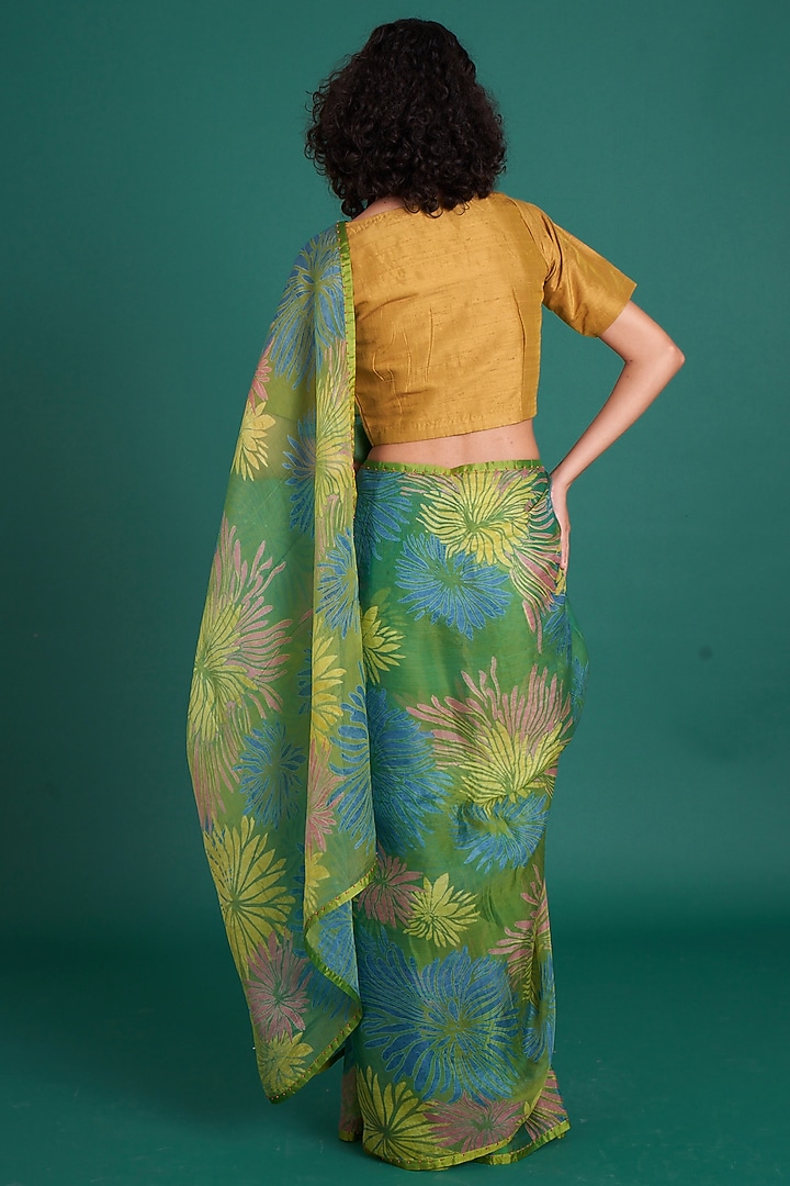 Green Silk Organza Floral Printed & Embellished Party Wear Saree Set by Priti Prashant at Pernia's Pop Up Shop