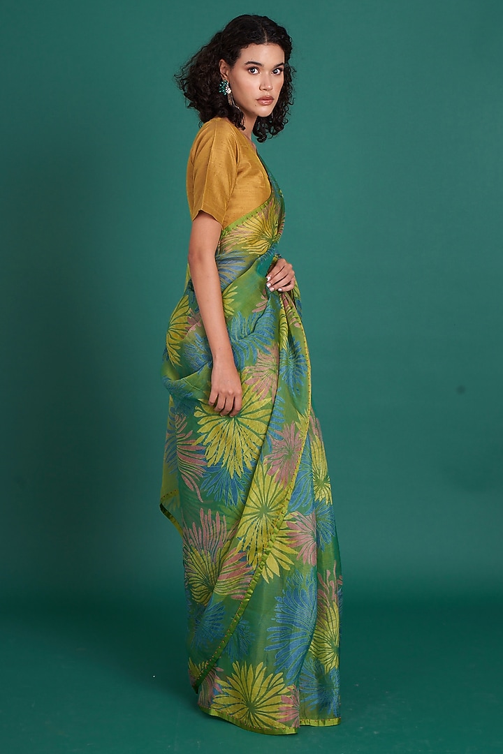 Green Silk Organza Floral Printed & Embellished Party Wear Saree Set by Priti Prashant at Pernia's Pop Up Shop