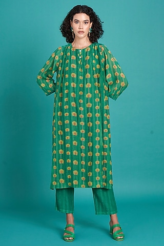Emerald Green Silk Cotton Mul Floral Printed Kurta Set by Priti Prashant