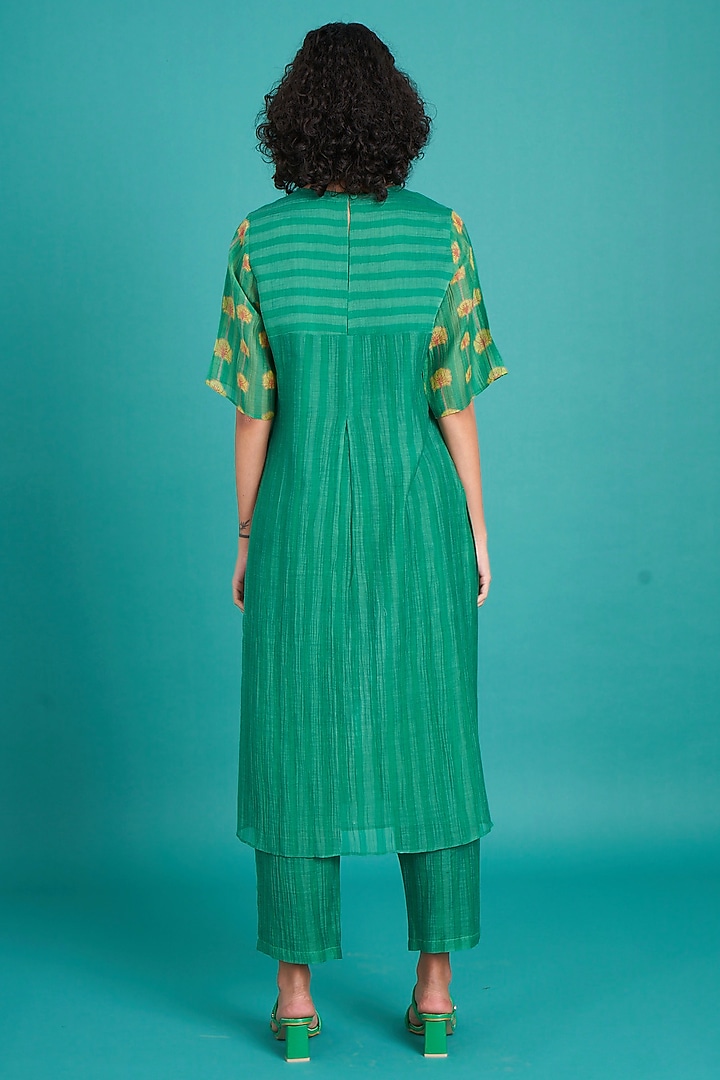 Emerald Green Silk Cotton Mul Floral Printed Kurta Set by Priti Prashant at Pernia's Pop Up Shop
