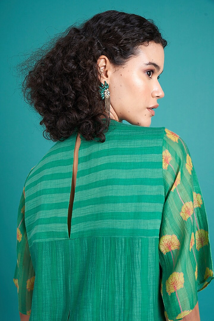 Emerald Green Silk Cotton Mul Floral Printed Kurta Set by Priti Prashant at Pernia's Pop Up Shop