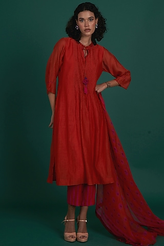 Red Mul Cotton Silk Kurta Set by Priti Prashant
