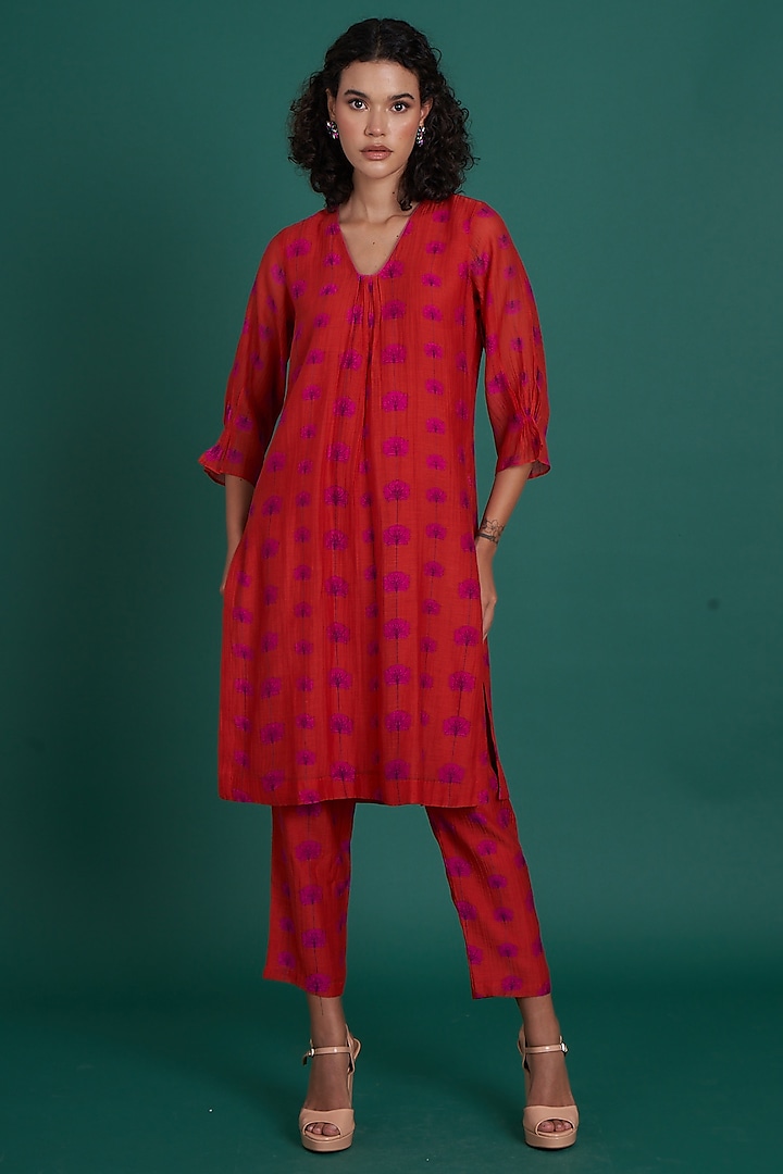 Red Pink Silk Cotton Mul Printed Kurta Set by Priti Prashant