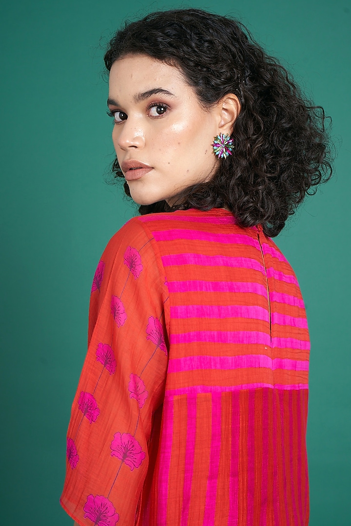 Red Silk Cotton Mul Floral Printed Kurta Set by Priti Prashant at Pernia's Pop Up Shop