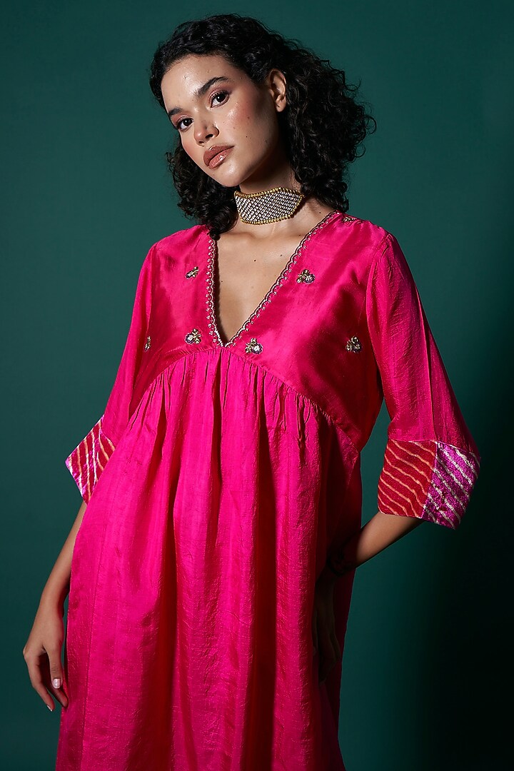 Pink Mulberry Silk Zardosi Embroidered Handwoven Kurta Set by Priti Prashant at Pernia's Pop Up Shop