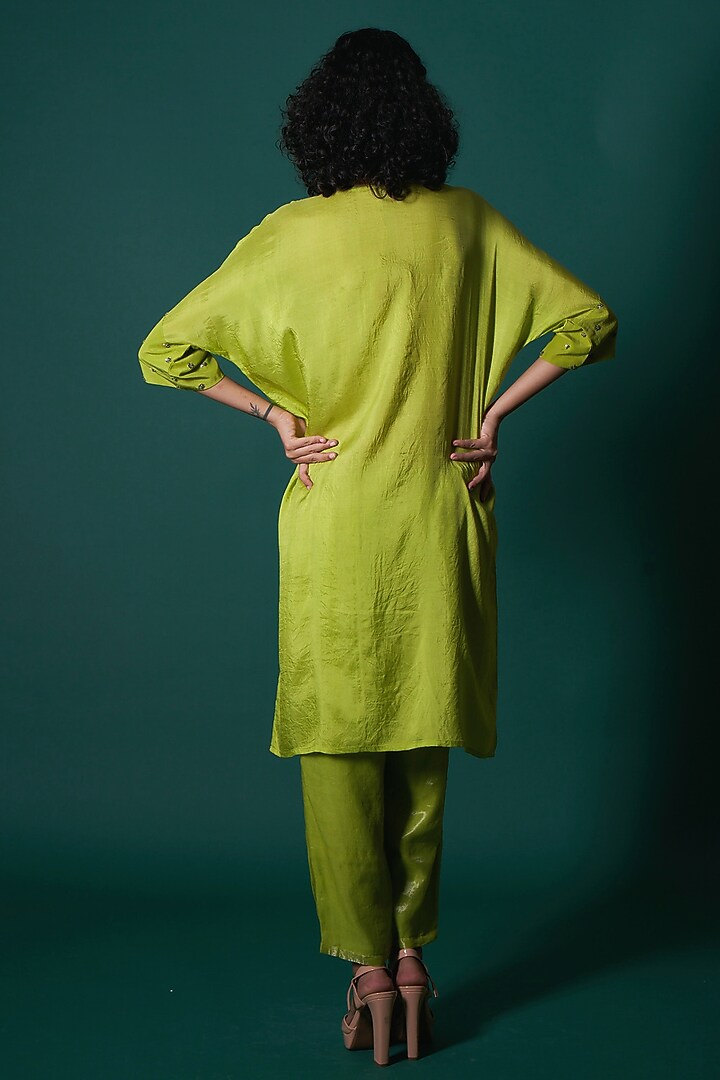 Green Mulberry Silk Zardosi Embroidered Handwoven Kaftan Kurta Set by Priti Prashant at Pernia's Pop Up Shop