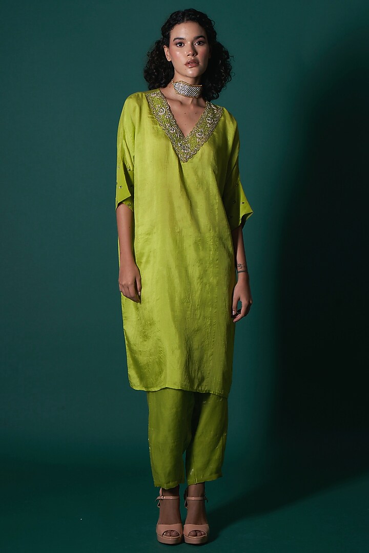 Green Mulberry Silk Zardosi Embroidered Handwoven Kaftan Kurta Set by Priti Prashant at Pernia's Pop Up Shop