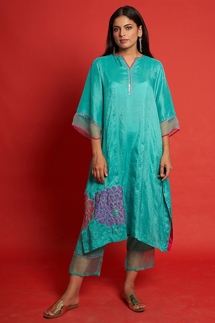 Turquoise Mulberry Silk Kurta Set by Priti Prashant at Pernia's Pop Up Shop