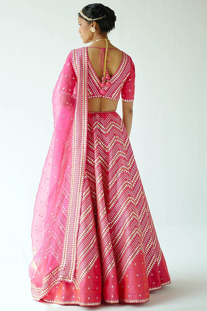 Pink Raw Silk Embroidered Wedding Lehenga Set by Priyal Prakash at Pernia's Pop Up Shop
