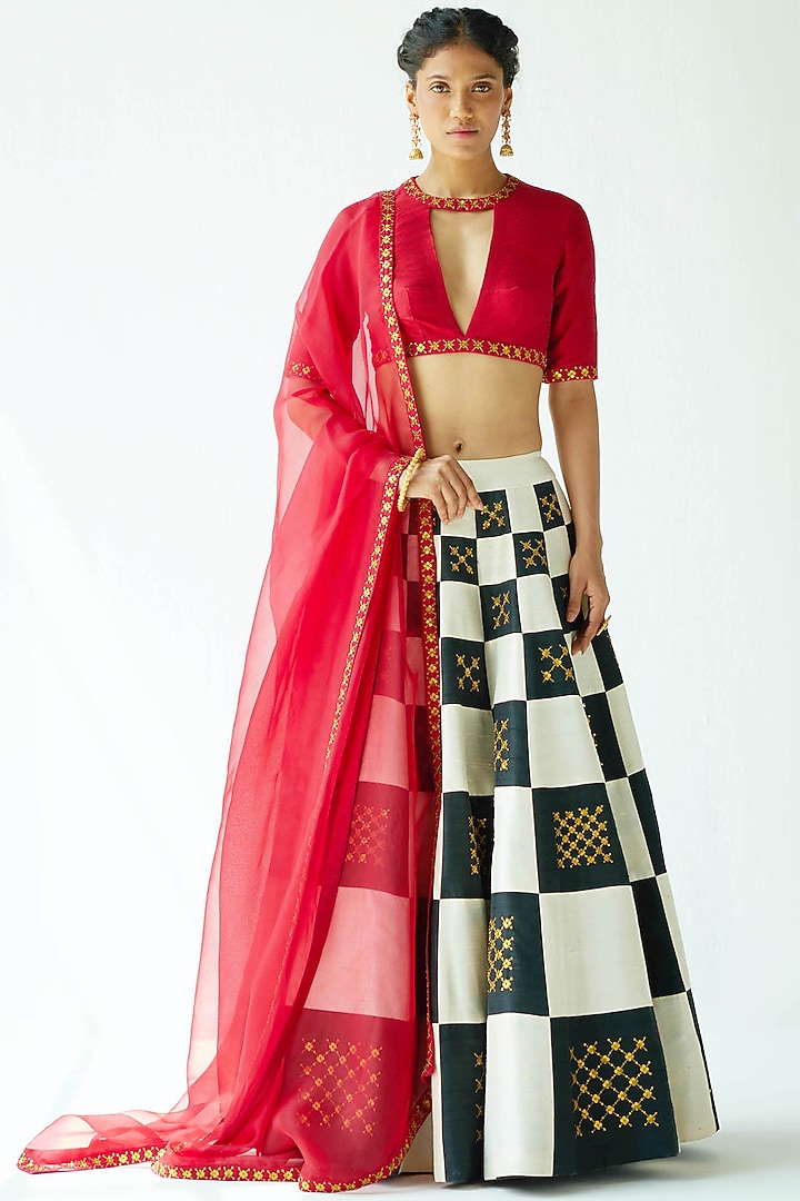 Ivory & Black Raw Silk Embroidered Wedding Lehenga Set by Priyal Prakash at Pernia's Pop Up Shop