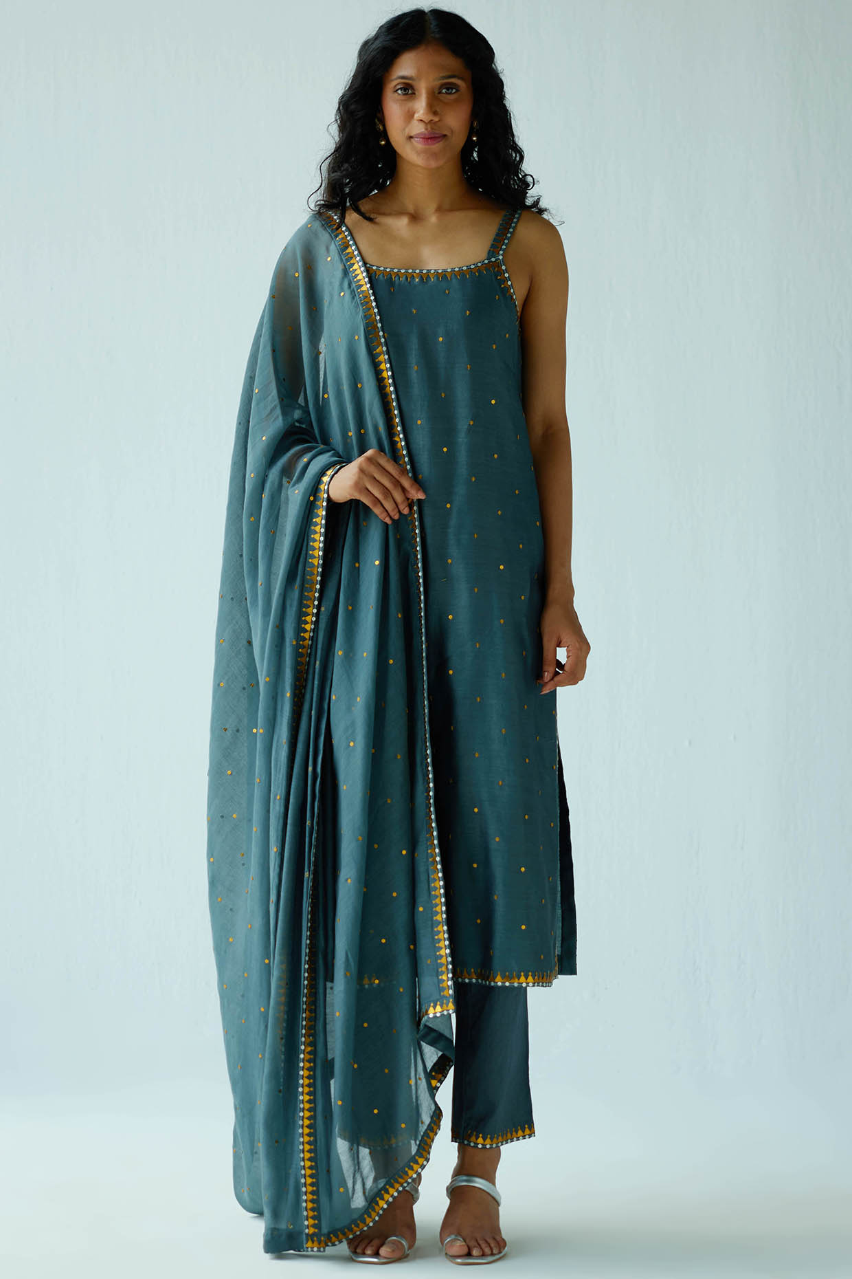 Bottle Green Chanderi & Mul Mul Embroidered Kurta Set by Priyal Prakash at Pernia's Pop Up Shop