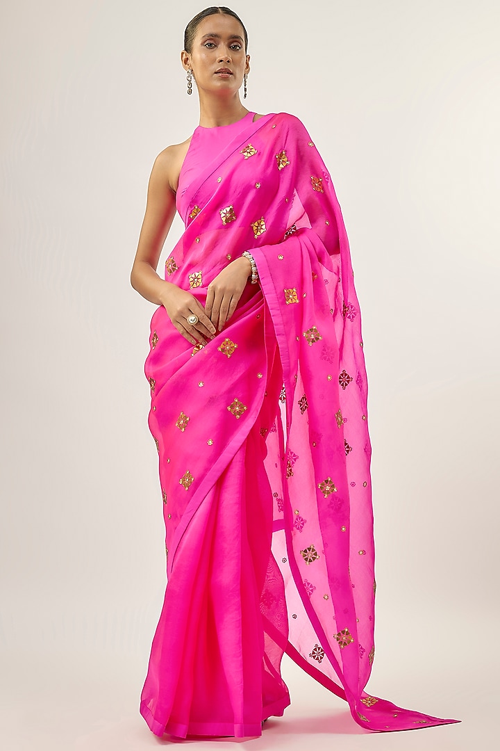 Magenta Silk Organza Hand Embroidered Party Wear Saree Set by Priyal Prakash at Pernia's Pop Up Shop