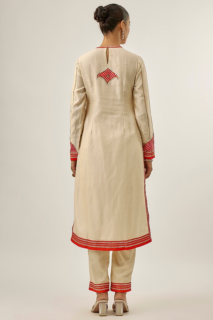 Ivory & Orange Chanderi Sequins Embellished Kurta Set by Priyal Prakash at Pernia's Pop Up Shop