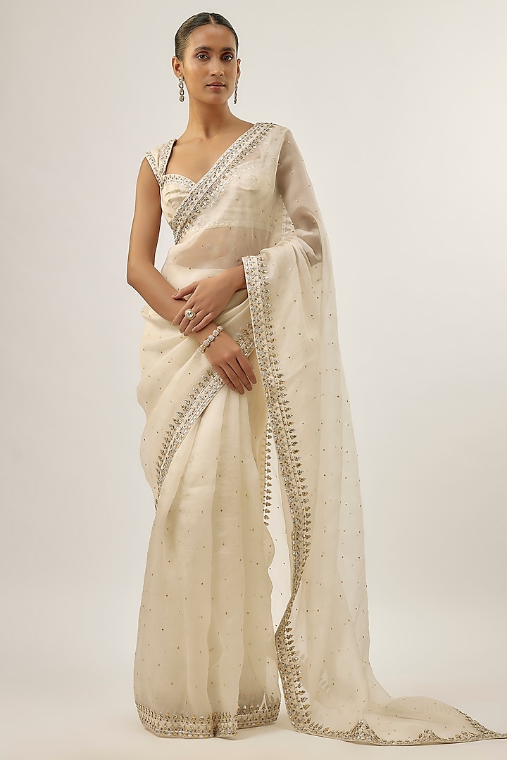 Ivory Silk Organza Zardosi Embellished Wedding Saree Set by Priyal Prakash at Pernia's Pop Up Shop