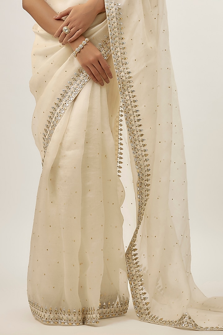 Ivory Silk Organza Zardosi Embellished Wedding Saree Set by Priyal Prakash at Pernia's Pop Up Shop