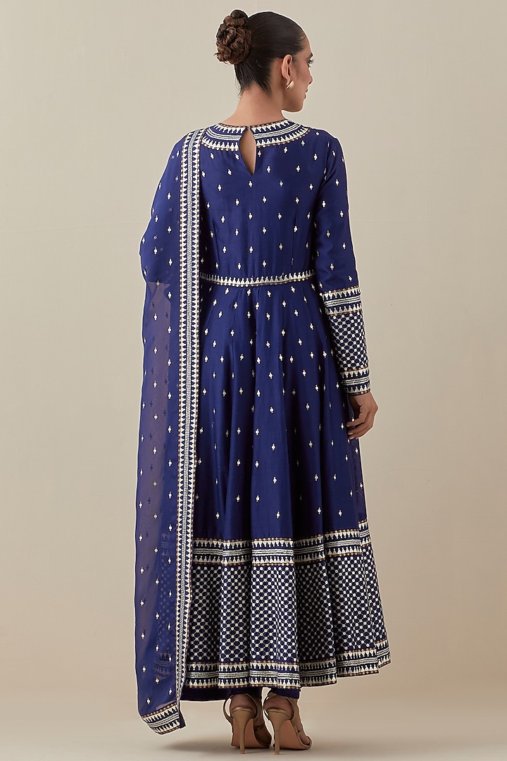 Ink Blue Chanderi Hand Embroidered Wedding Anarkali Set by Priyal Prakash at Pernia's Pop Up Shop