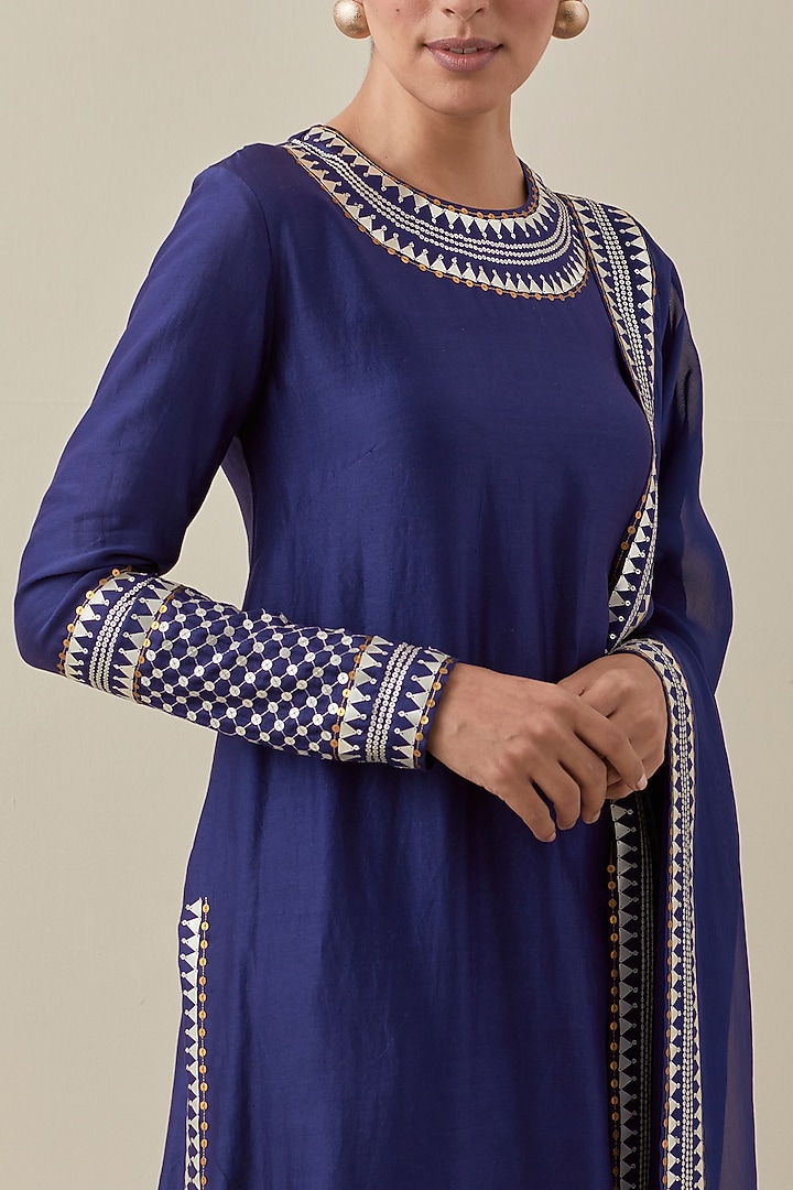 Ink Blue Chanderi Hand Embroidered Kurta Set by Priyal Prakash at Pernia's Pop Up Shop