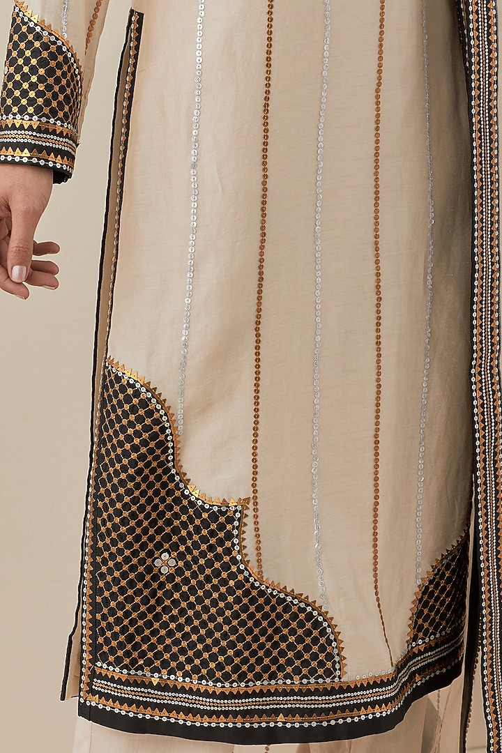 Beige Chanderi Hand Embroidered Kurta Set by Priyal Prakash at Pernia's Pop Up Shop