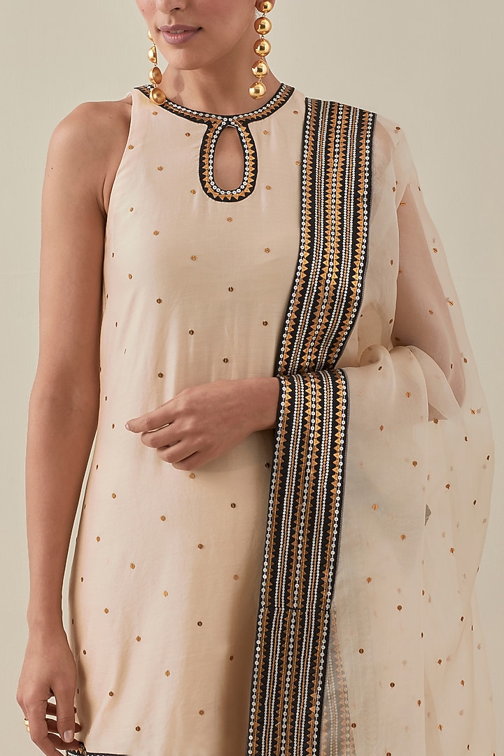 Beige Chanderi Hand Embroidered Gharara Set by Priyal Prakash at Pernia's Pop Up Shop